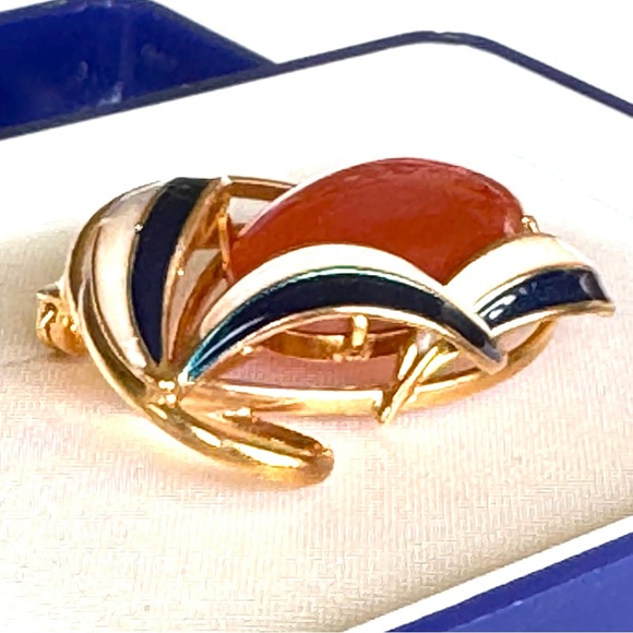Elegant Orange Agate and Enamel Brooch Hokkaido Japan NEW - Picture 8 of 9